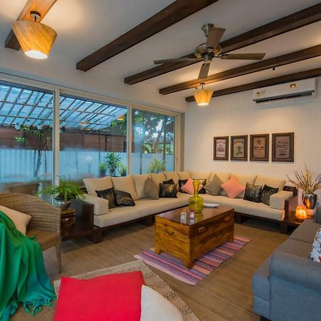 El Lodge By Stayvista - Pool, Lawn, And A Charming Gazebo For Your Perfect Getaway لونافالا المظهر الخارجي الصورة